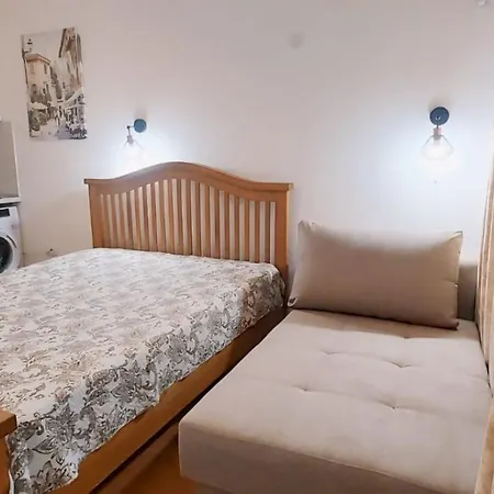 Sirakovi Apartamento *